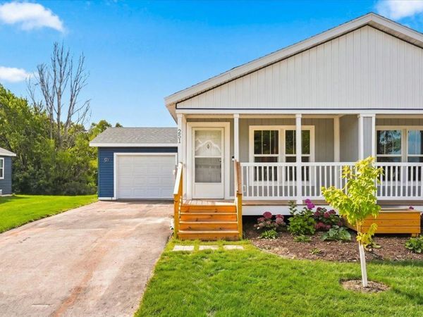 251 Panther Drive, Ellsworth, WI 54011