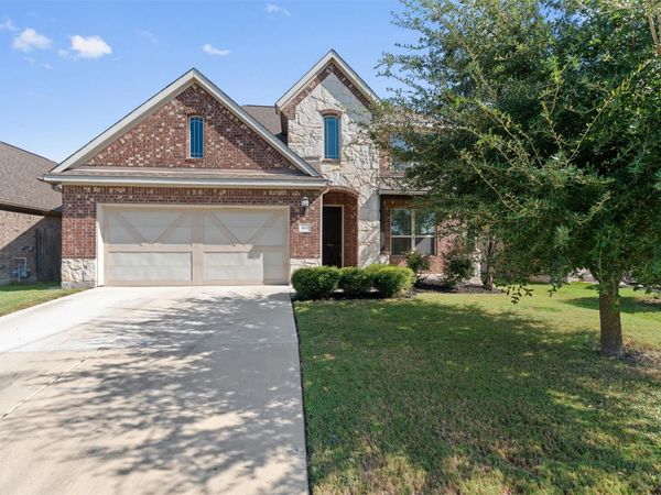 683 Oyster CRK, Buda, TX 78610