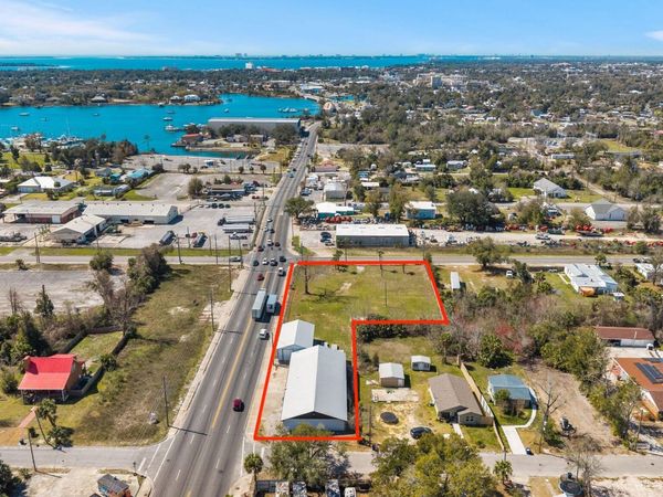 2135 E 3rd Street, Panama City, FL 32401