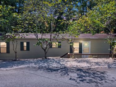 435 George Hardwick Road, Bronston, KY 42518
