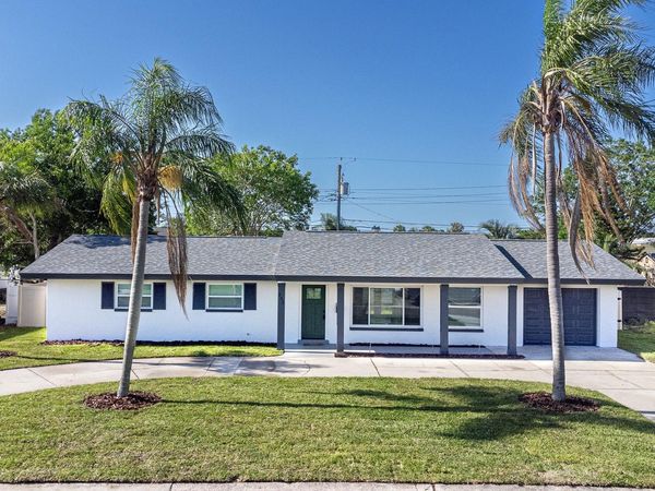 352 79TH AVENUE NE, ST PETERSBURG, FL 33702