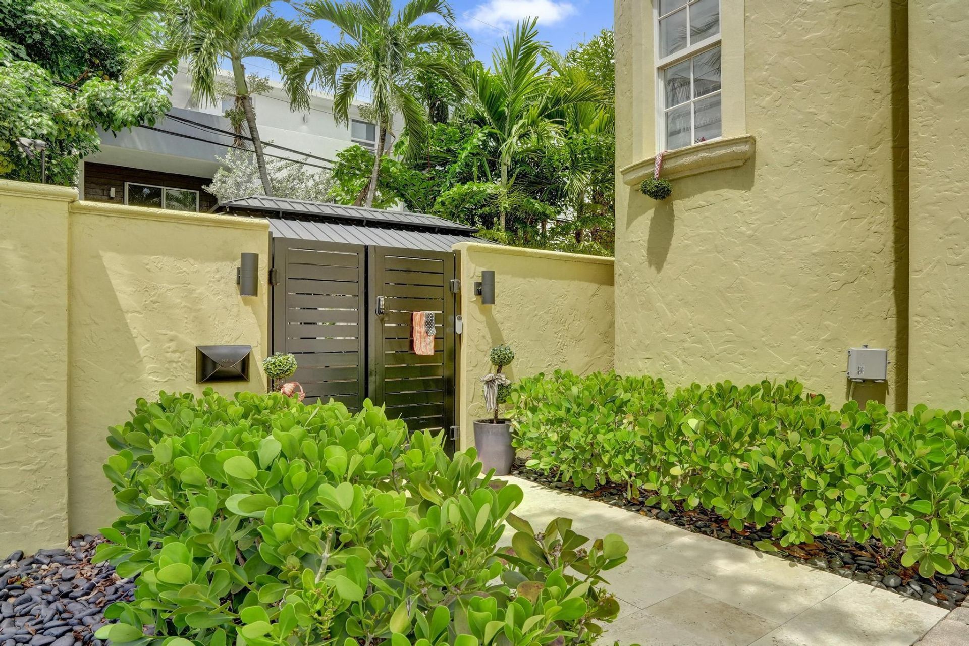 1411 NE 7th Street, Fort Lauderdale, FL 33304 Photo