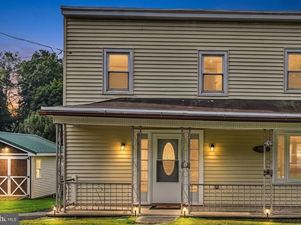760 FOREST LANE , POTTSVILLE, PA 17901
