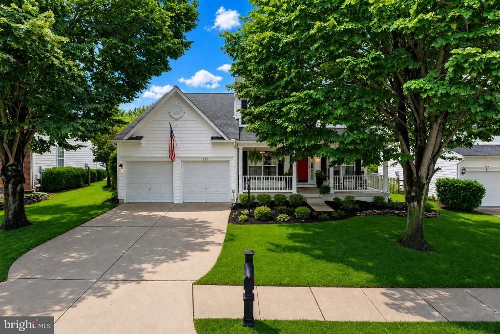 718 Invermere Drive Ne, Leesburg, VA 20176 Main Photo