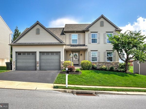 605 HAMAKER ROAD, MANHEIM, PA 17545
