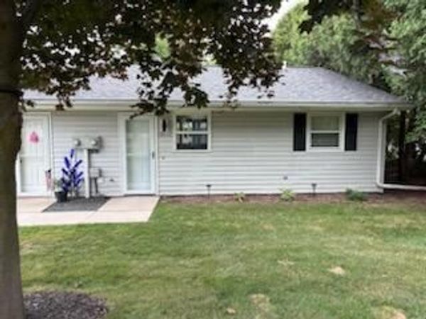 953 A Green Acres DRIVE, Sheboygan Falls, WI 53085