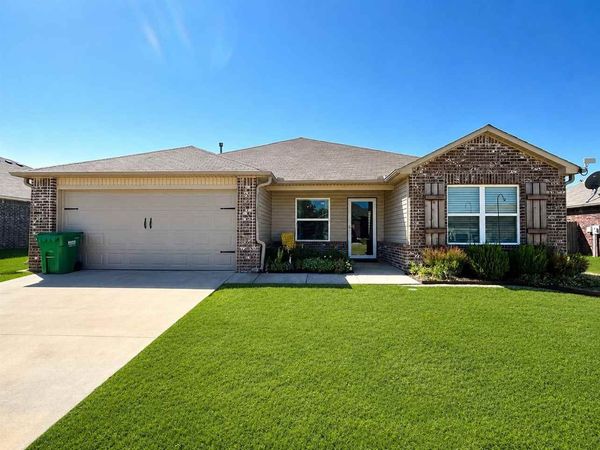 514 E Kinder Wells, Perkins, OK 74059