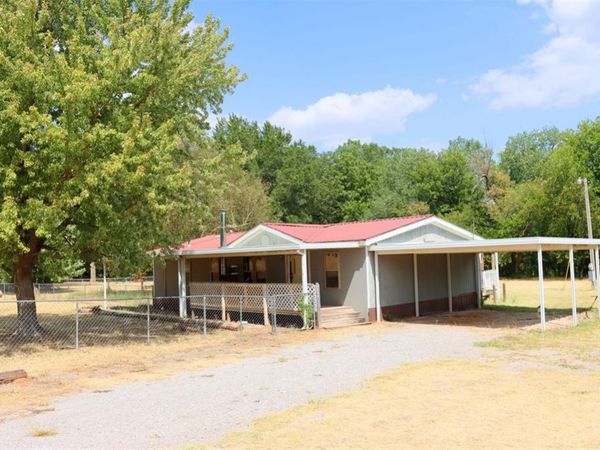 818 Coal Creek Road, Tuttle, OK 73089
