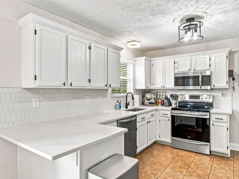 9149 Longstone Drive, Lewis Center, OH 43035 Photo 14