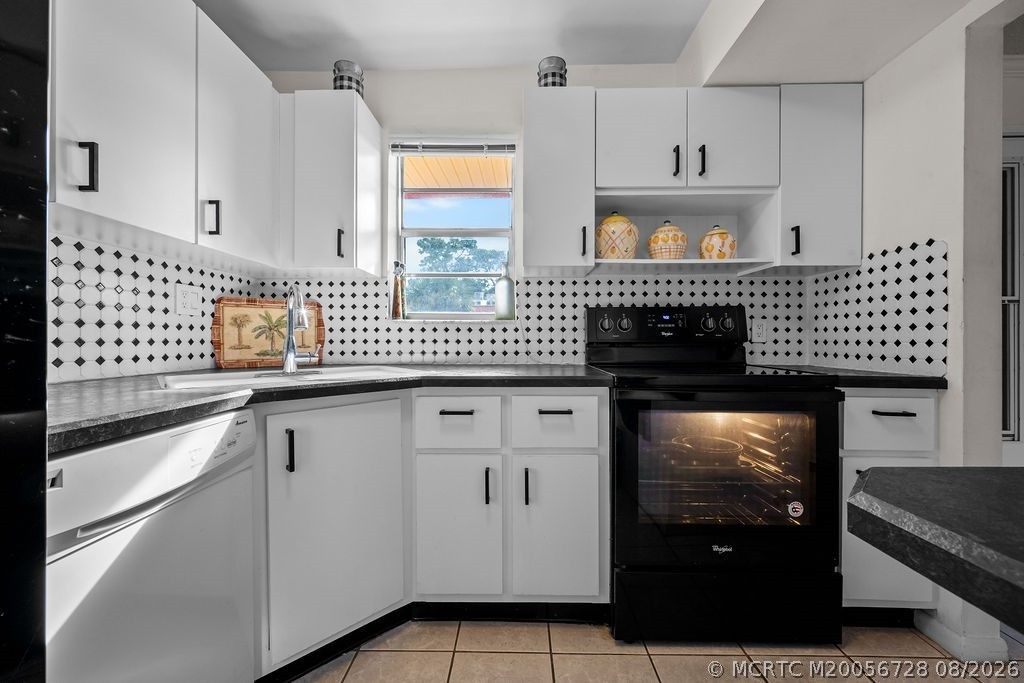 1983 SW Palm City Road , Unit F, Stuart, FL 34994 Photo