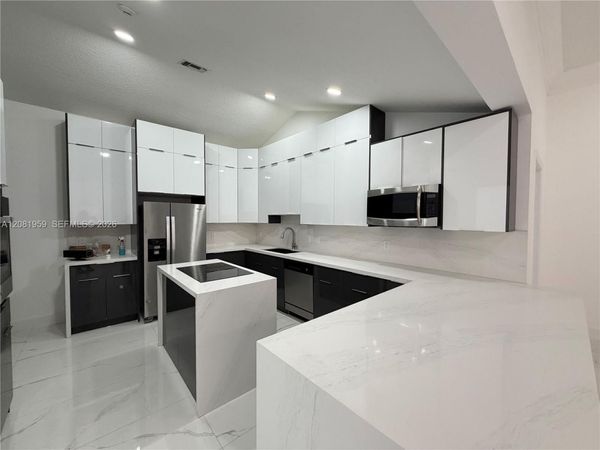 2029 Greenview Cove Dr , Unit 2029, Wellington, FL 33414
