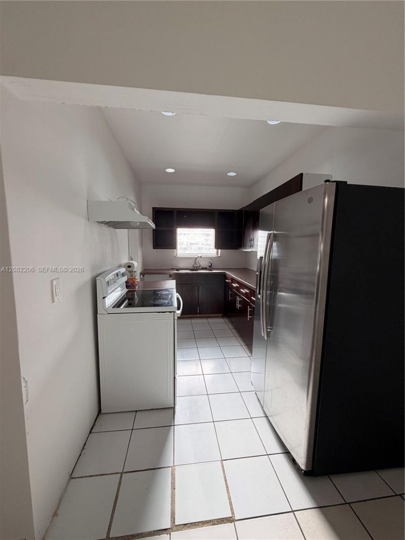 2395 SW 2nd St, Unit 2395, Miami, FL 33135 Photo