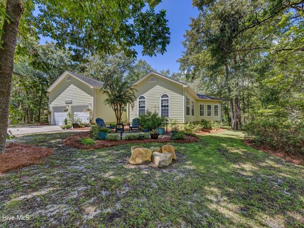 2373 Sunset Harbor Road SE, Bolivia, NC 28422