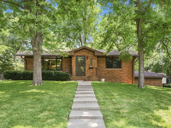 205 Lake Street SW, Hutchinson, MN 55350