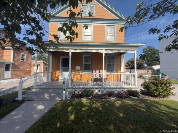 410 6th Street , Greenport, NY 11944