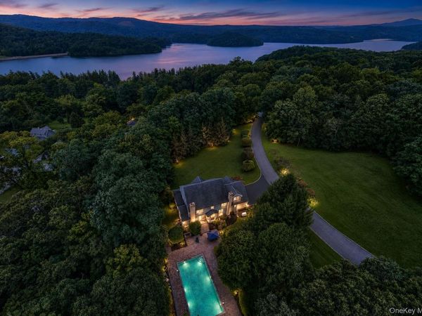 276 Daisy Lane, Carmel, NY 10512