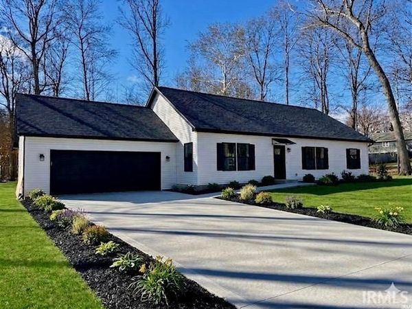 1371 Woodburn Street, Warsaw, IN 46580