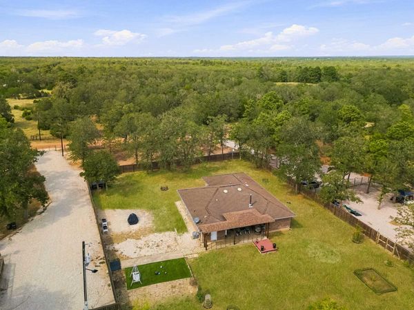 107 Turner LN, Paige, TX 78659