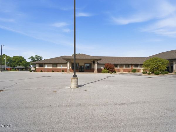 375 N Eastown Road, Lima, OH 45807
