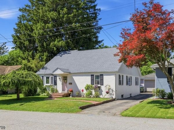 512 Monroe St, Hackettstown, NJ 07840