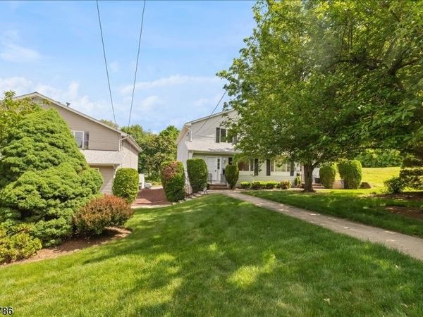 222 Eagle Rock Ave, Roseland, NJ 07068