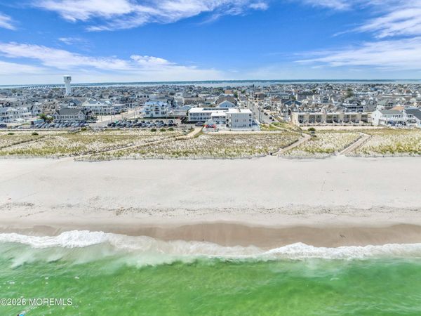 19 Diane Lane, Ortley Beach, NJ 08751