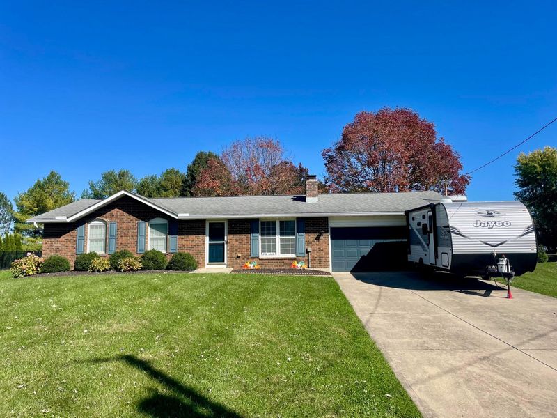 2600 Karok Drive, London, OH 43140 Photo 2
