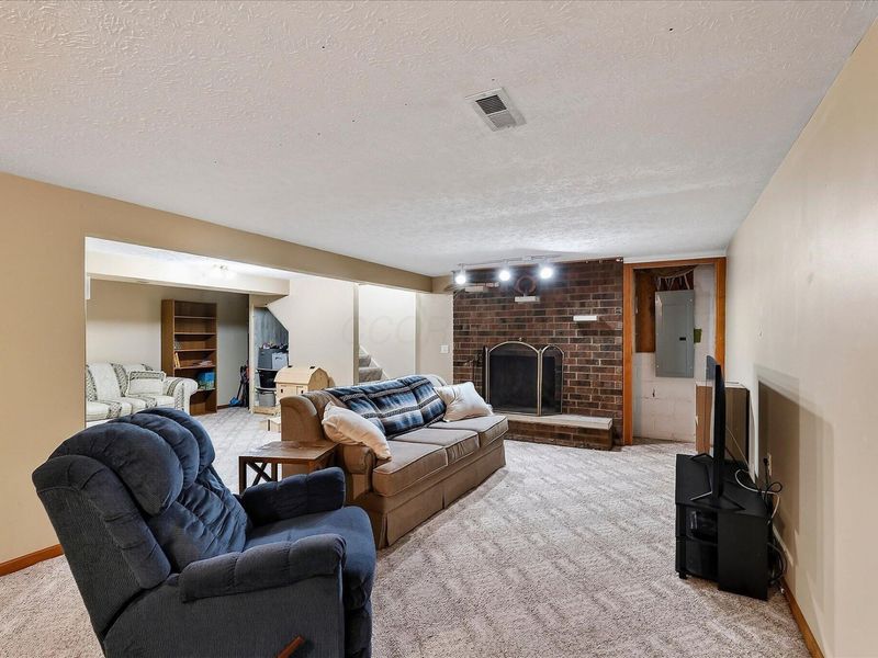 2600 Karok Drive, London, OH 43140 Photo 25