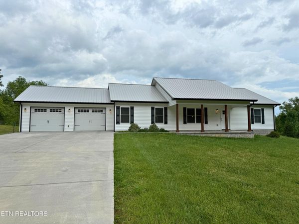 2814 Covemont Rd, Sevierville, TN 37862
