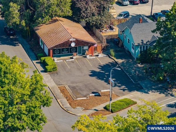 1890 Capitol St NE, Salem, OR 97301
