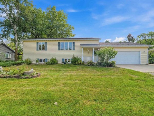 4610 FRIEDRICH AVENUE, Omro, WI 54963