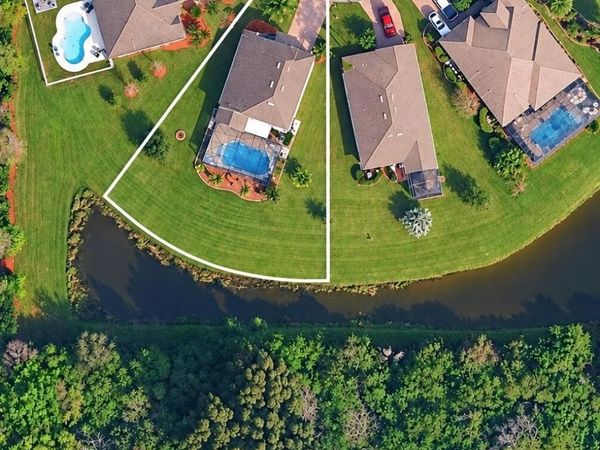 655 VALENCIA Circle SW, Vero Beach, FL 32968