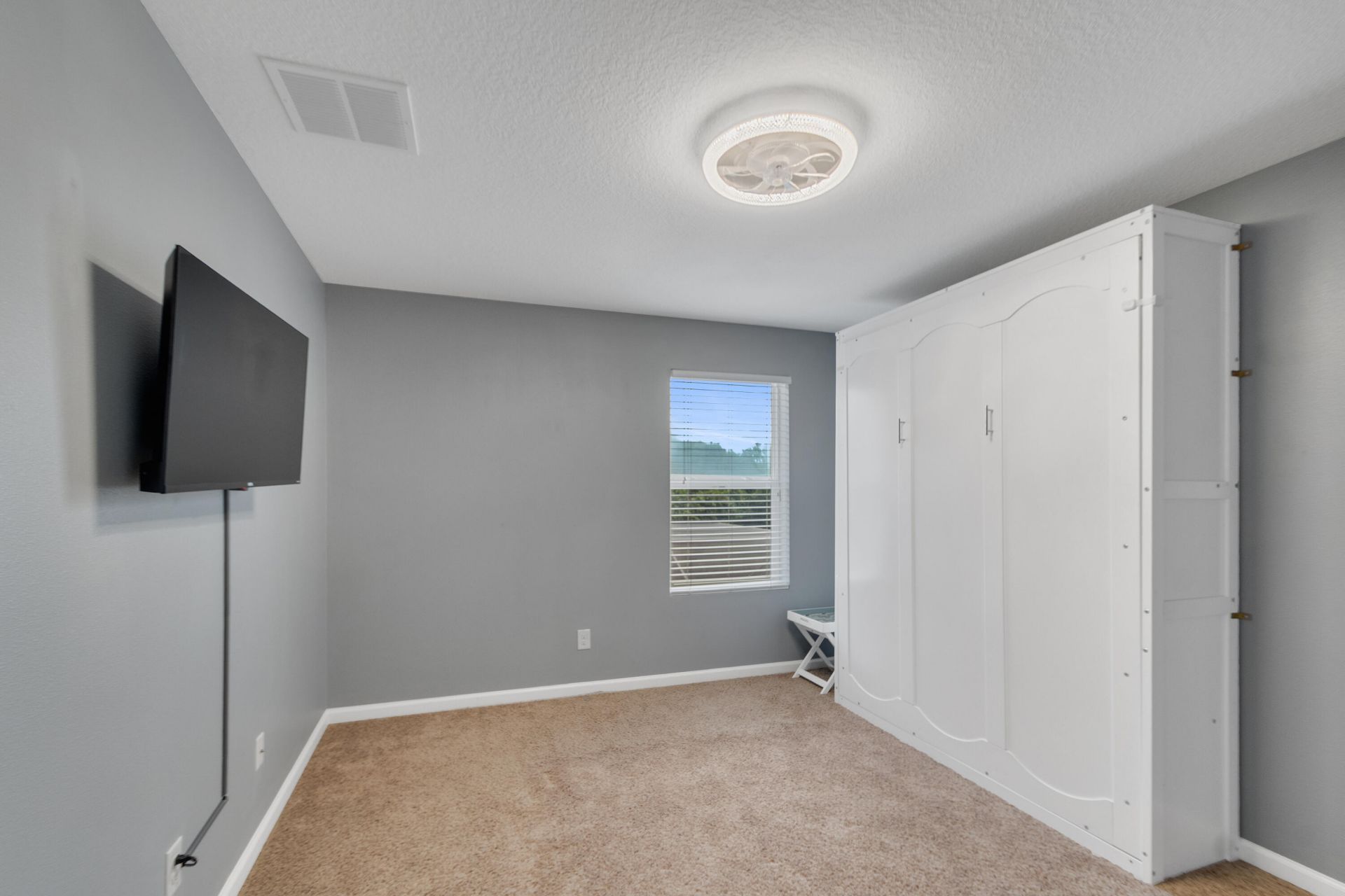 655 Valencia Circle Sw, Vero Beach, FL 32968 Photo