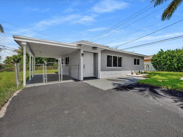 11 NE 28TH Court, Boynton Beach, FL 33435