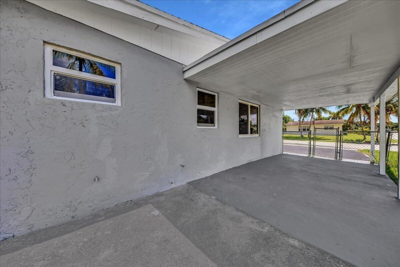 11 NE 28th Court, Boynton Beach, FL 33435 Photo