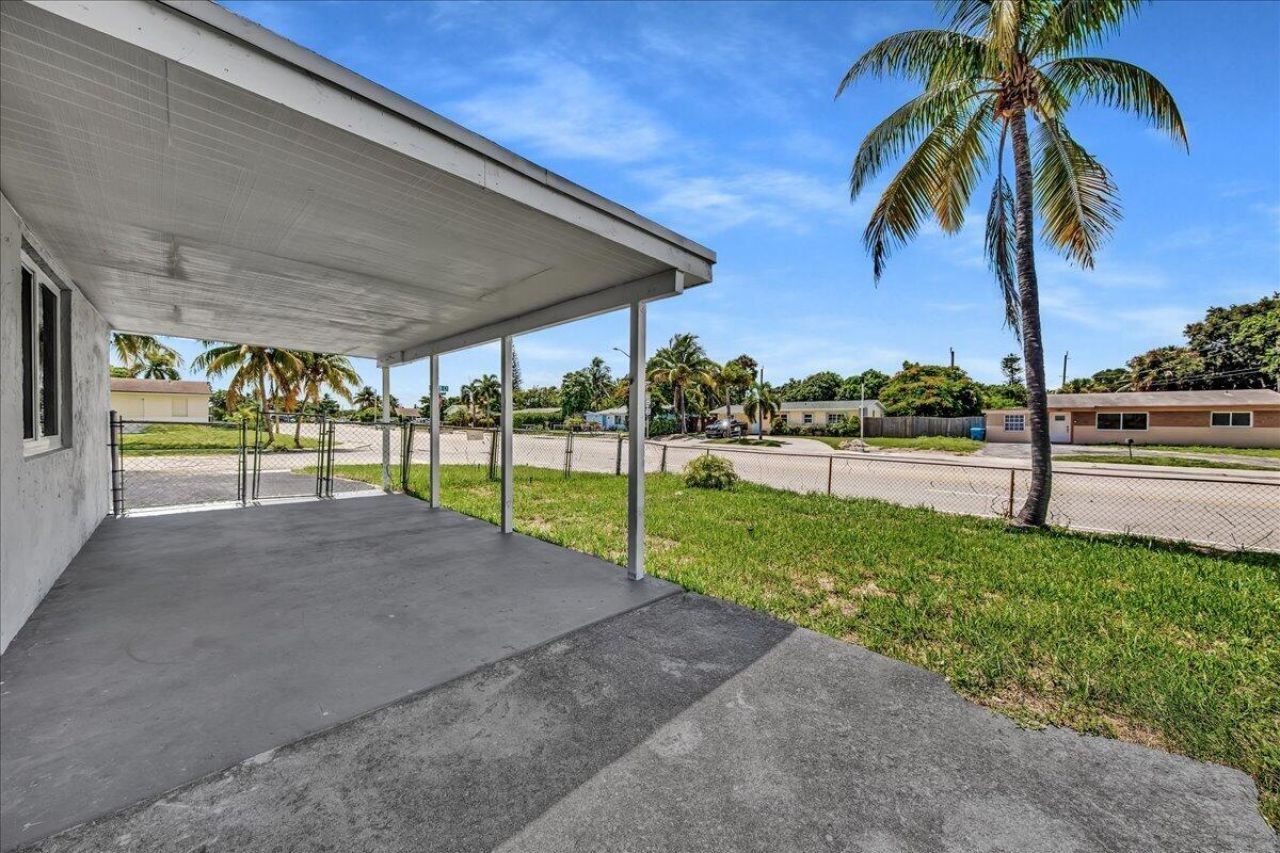 11 NE 28th Court, Boynton Beach, FL 33435 Photo