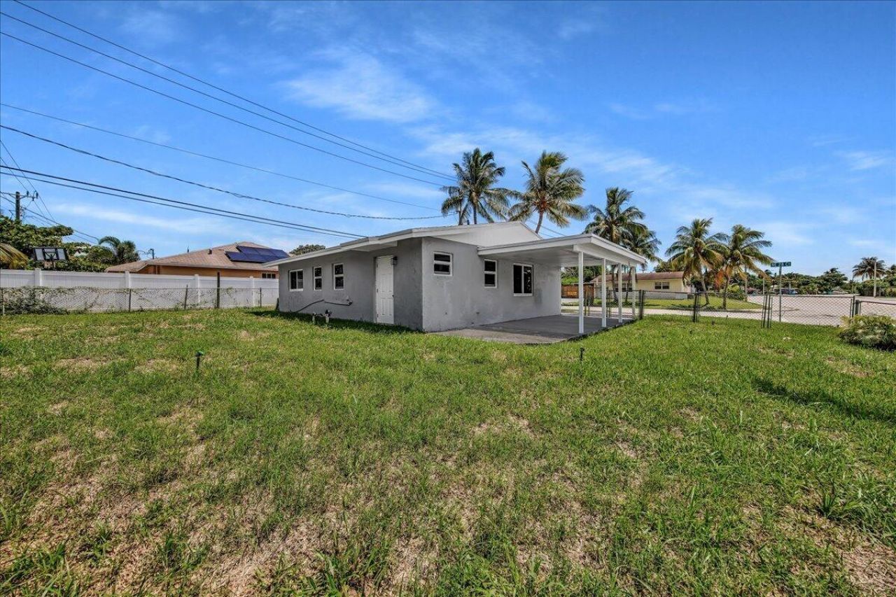 11 NE 28th Court, Boynton Beach, FL 33435 Photo