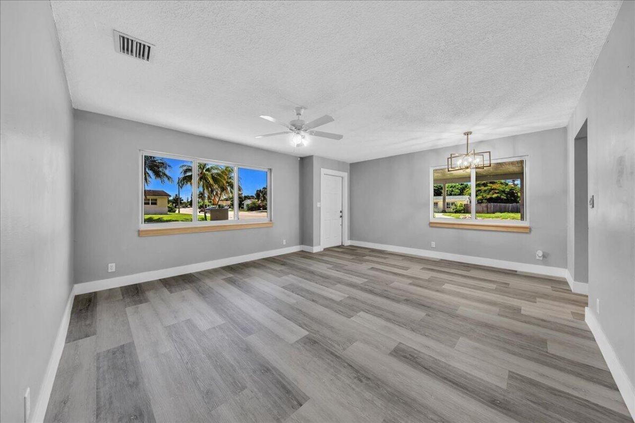 11 NE 28th Court, Boynton Beach, FL 33435 Photo