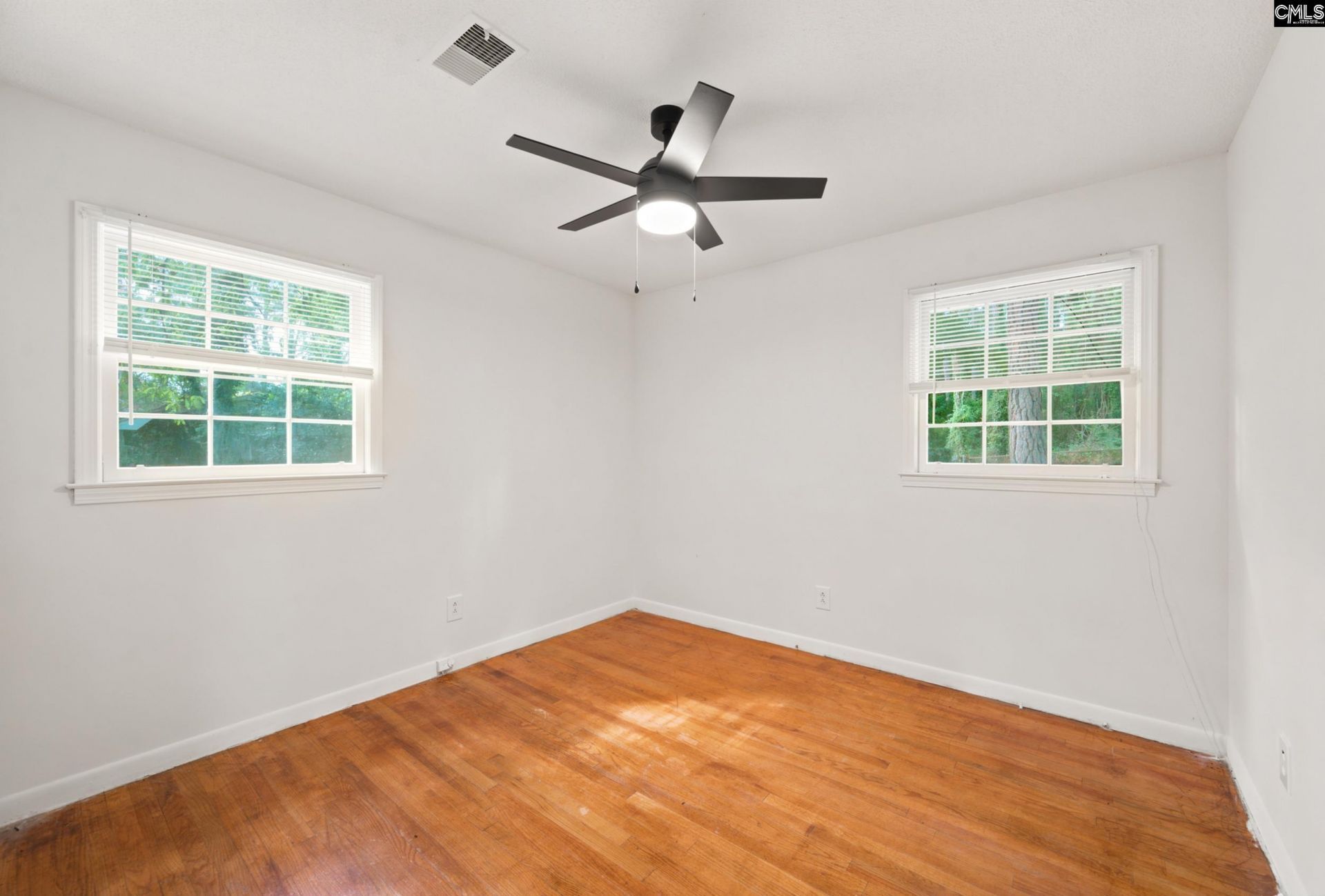 908 Woodale Circle Photo 9