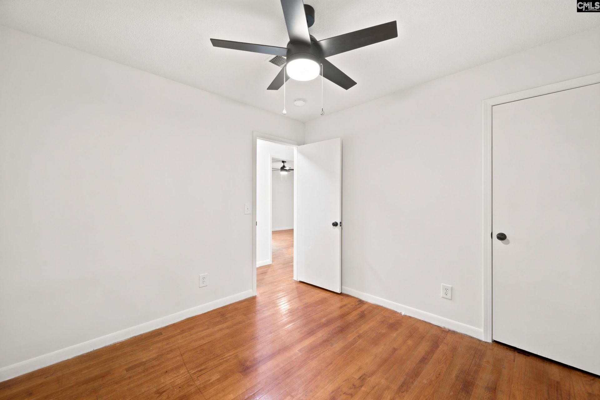 908 Woodale Circle Photo 12
