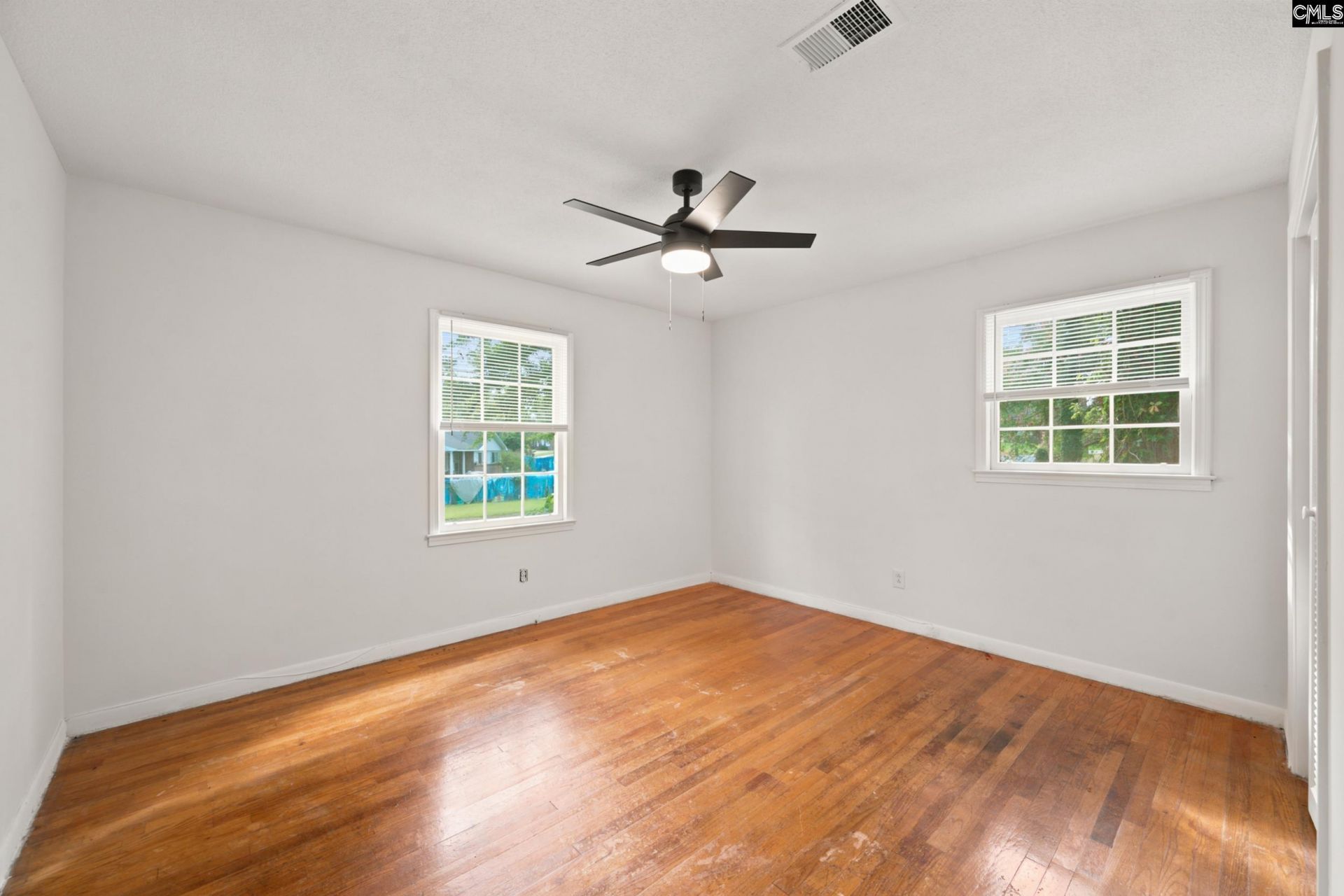908 Woodale Circle Photo 14