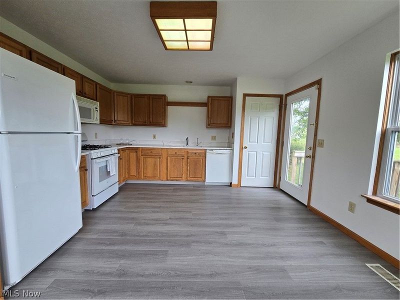 3246 McMackin Road, Madison, OH 44057 Photo 12