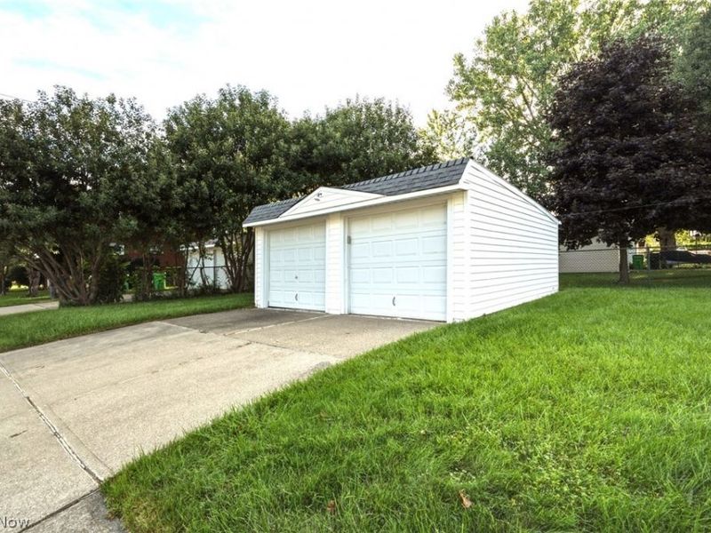 21351 Goller Avenue, Euclid, OH 44119 Photo 19