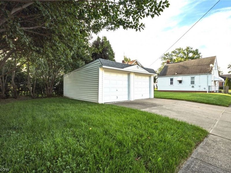 21351 Goller Avenue, Euclid, OH 44119 Photo 3