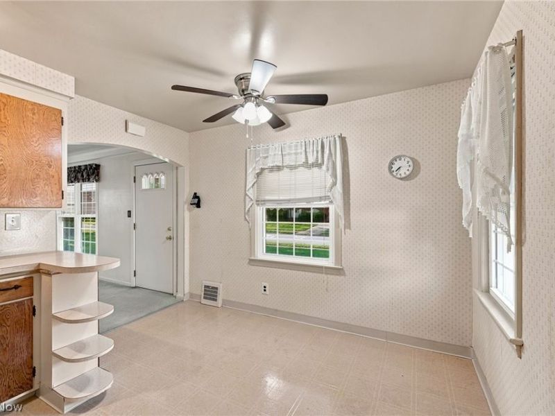 21351 Goller Avenue, Euclid, OH 44119 Photo 8