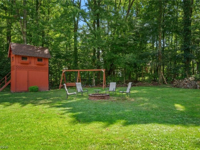1370 Bittersweet Drive NE, Warren, OH 44484 Photo 27