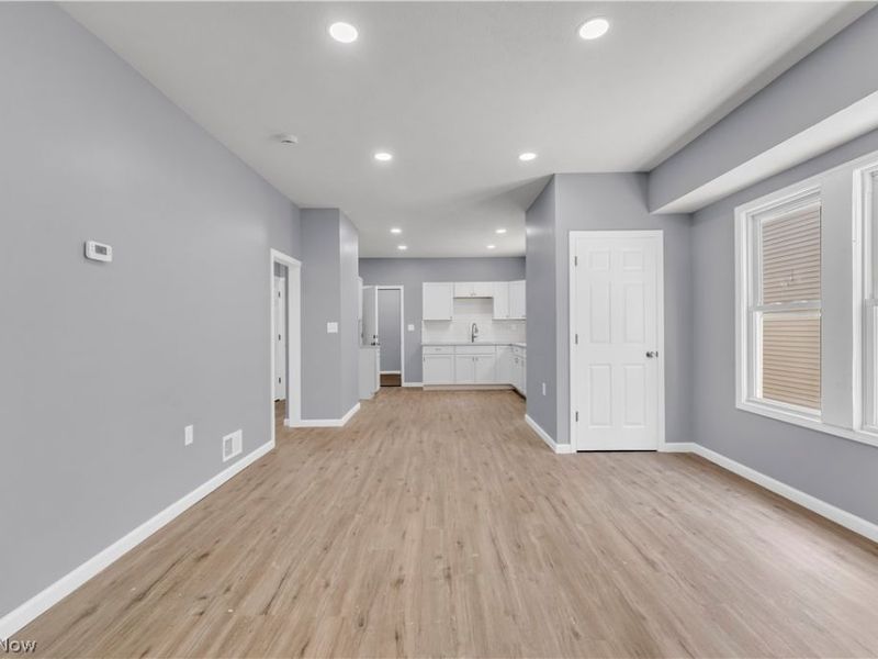 3925 Riverside Avenue, Cleveland, OH 44109 Photo 11