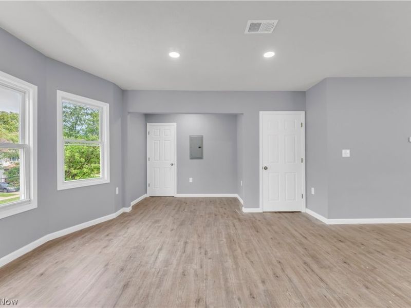 3925 Riverside Avenue, Cleveland, OH 44109 Photo 24