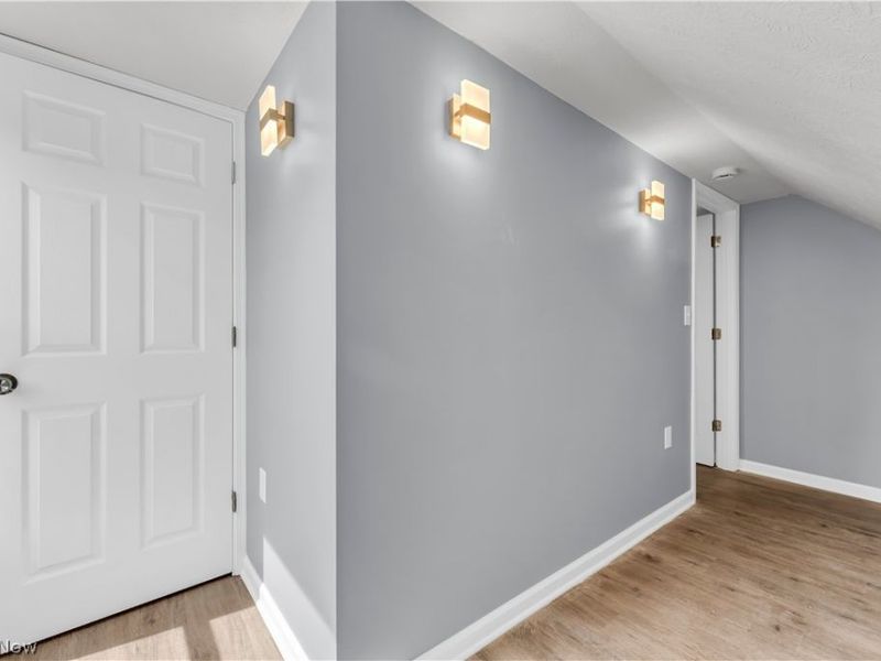 3925 Riverside Avenue, Cleveland, OH 44109 Photo 35