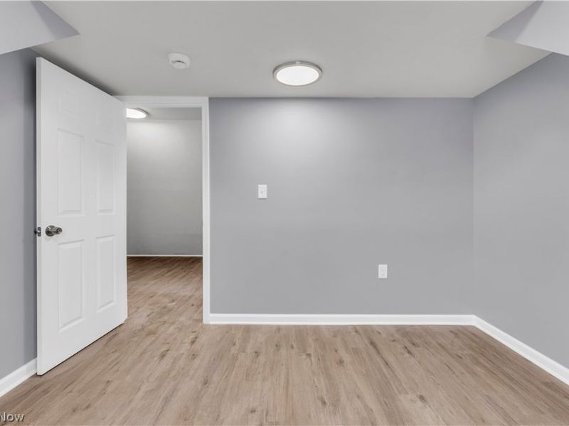 3925 Riverside Avenue, Cleveland, OH 44109 Photo 40